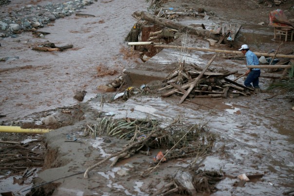 Волна стихии: в Колумбии более 250 человек погибли при сходе селевого потока Волна стихии: в Колумбии более 250 человек погибли при сходе селевого потока