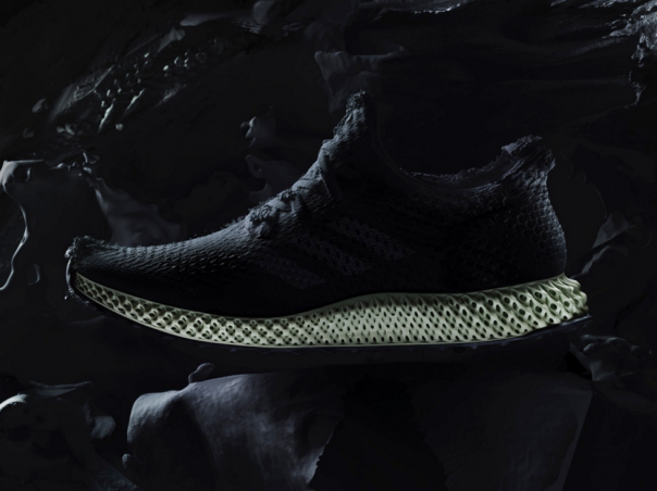 Adidas начала серийное производство кроссовок, изготовленных с помощью 4D-печати