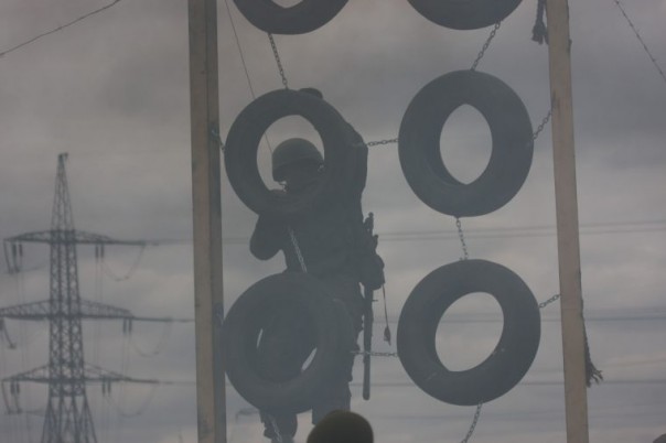 Разведчики Республики прошли соревнования на право ношения оливкового берета (фото, видео) Разведчики Республики прошли соревнования на право ношения оливкового берета (фото, видео)