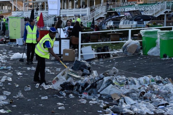 Учитесь, ватники, как отдыхают настоящие бараны и баронесы, сэры и серихи