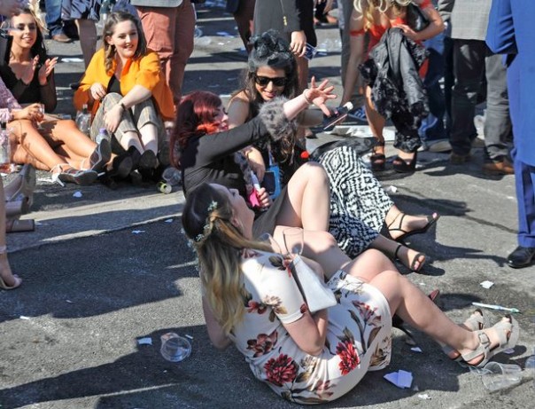 Учитесь, ватники, как отдыхают настоящие бараны и баронесы, сэры и серихи