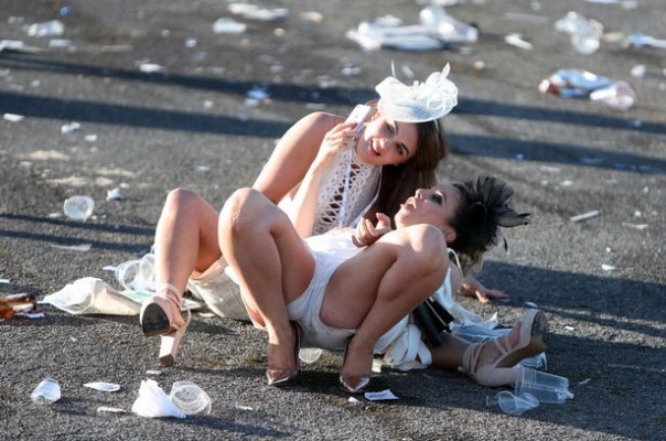 Учитесь, ватники, как отдыхают настоящие бараны и баронесы, сэры и серихи