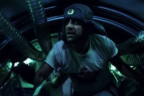 День космонавтики: герои СССР летали в зимних шапках а-ля «Армагеддон»