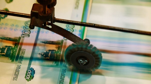 Набиуллина проиграла Глазьеву: ЦБ запускает "печатный станок"!