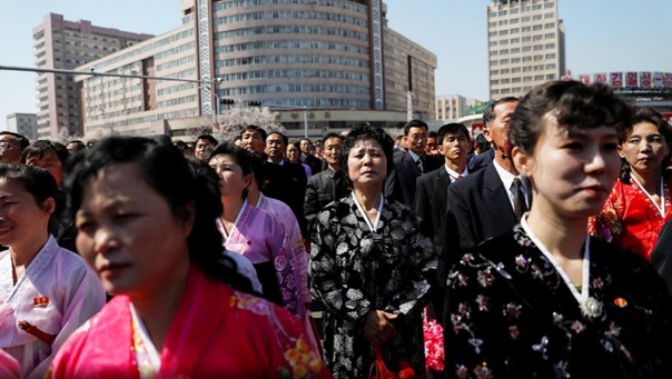 Корейское чудо: Ким Чен Ын открыл в Пхеньяне «образцовую улицу» Корейское чудо: Ким Чен Ын открыл в Пхеньяне «образцовую улицу»