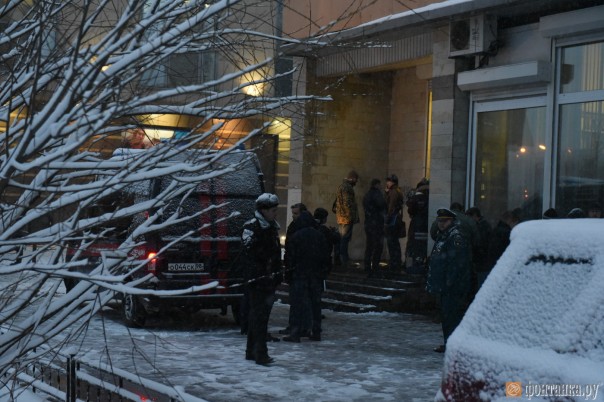 ЧП в Питере! Подростку оторвало кисть руки сработавшее взрывное устройство: «Что-то поднял у библиотеки»