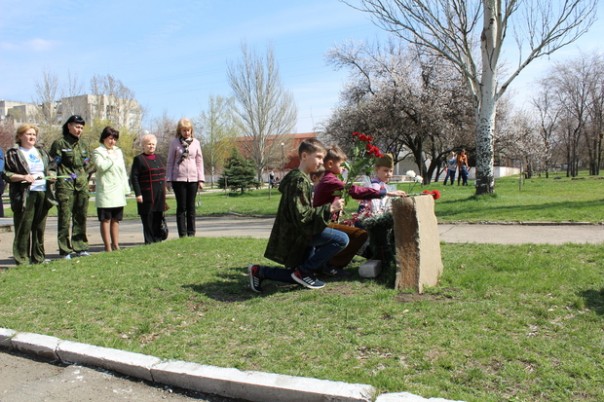 Сводка от НМ ЛНР 14 апреля 2017. Укрофашисты за неделю выпустили по территории Республики 464 боеприпаса Сводка от НМ ЛНР 14 апреля 2017. Укрофашисты за неделю выпустили по территории Республики 464 боеприпаса