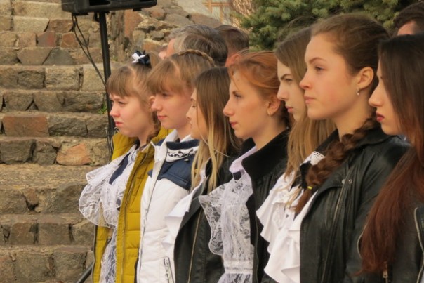 Сводка от НМ ЛНР 14 апреля 2017. Укрофашисты за неделю выпустили по территории Республики 464 боеприпаса Сводка от НМ ЛНР 14 апреля 2017. Укрофашисты за неделю выпустили по территории Республики 464 боеприпаса