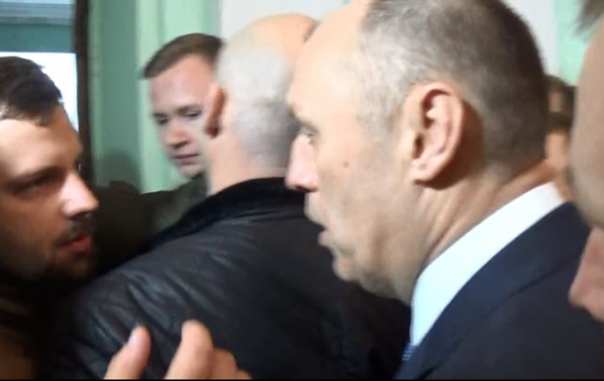 В Полтаве активисты подрались с мэром