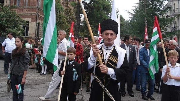 Кричали робкие грузины. Об истерике Тбилиси от вида Лаврова в Абхазии