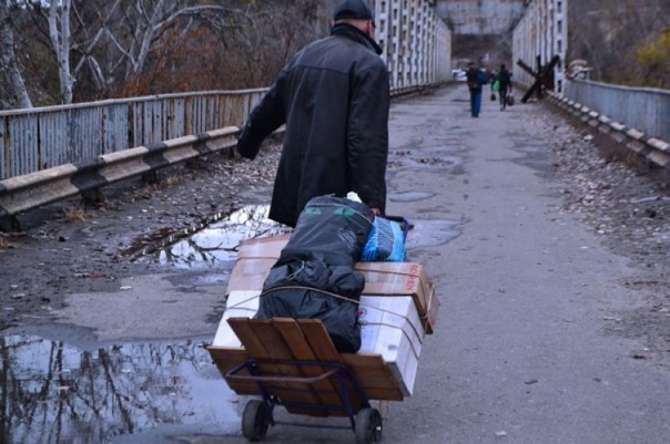 Киев сократит соцвыплаты жителям Донбасса, посещающим ДНР и ЛНР 