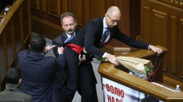 Цирк станет интереснее: в Верховной Раде хотят ввести дебаты