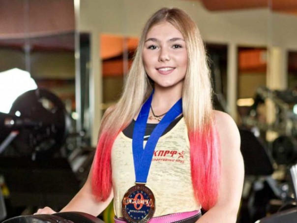 «Ваши дети должны пить пиво из „Пятёрочки“, смотреть плющенок по телеку и знать своё место»