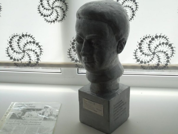 "Ельцин дал нам свободу!" vs "А потом мы поняли, что нас обманули"