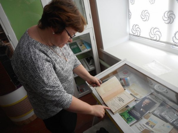 "Ельцин дал нам свободу!" vs "А потом мы поняли, что нас обманули"