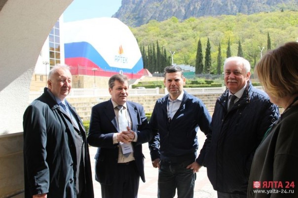 Немецкая делегация в восторге от посещения Артека: мы как будто попали в парадиз!