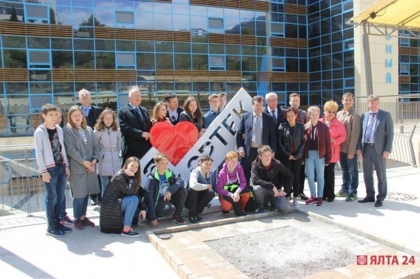 Немецкая делегация в восторге от посещения Артека: мы как будто попали в парадиз!