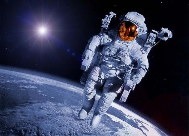 НАСА не хватает скафандров для работы на МКС НАСА не хватает скафандров для работы на МКС