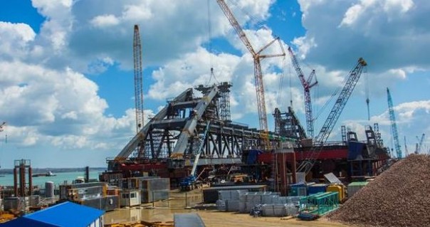 Арка Керченского моста: опубликованы свежие кадры хода строительства