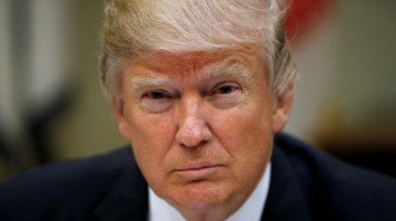 Решение Трампа превращает Ближний Восток в "кровавое мессиво" - эксперты