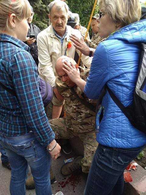 По всей б.Украине нацисты получают массовый отпор от населения и полиции По всей б.Украине нацисты получают массовый отпор от населения и полиции