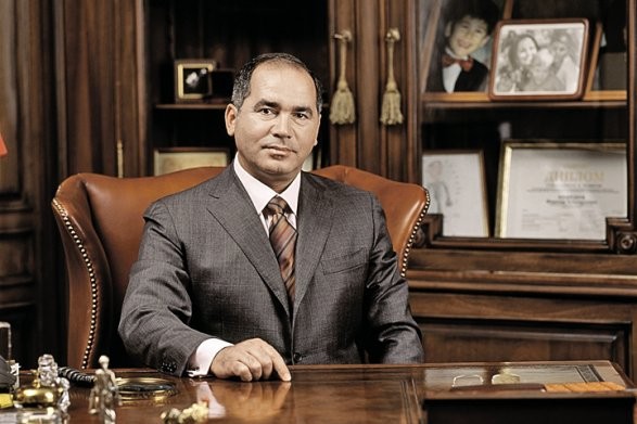 Любовные измены жены Фархада Ахмедова, вымогательства, юные любовники... Любовные измены жены Фархада Ахмедова, вымогательства, юные любовники...