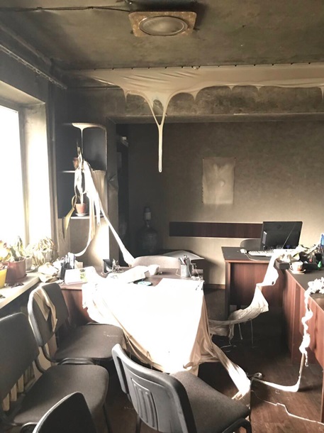 На Днепропетровщине подожгли два офиса Оппоблока