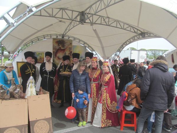 День города здорового человека. "Бал национальностей" Санкт-Петербург. Видео- Фоторепортаж День города здорового человека. "Бал национальностей" Санкт-Петербург. Видео- Фоторепортаж