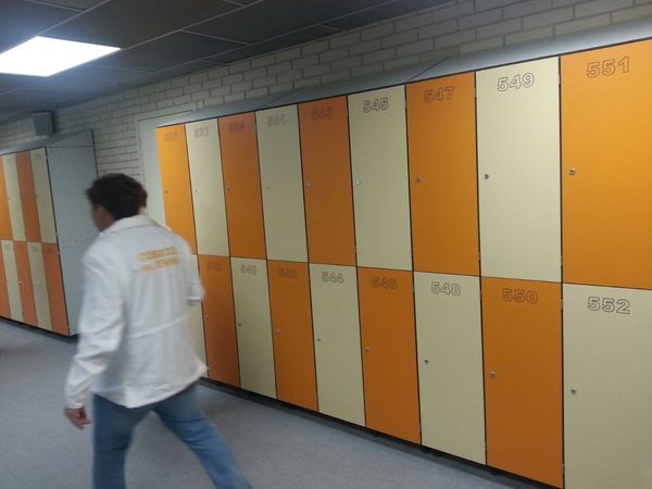 Пока на Украине открывают туалеты... Пока на Украине открывают туалеты...