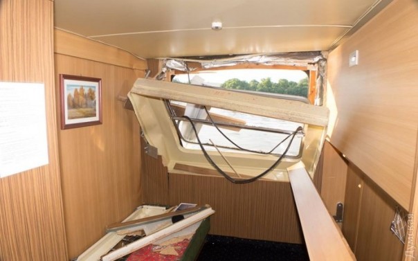 В Венгрии столкнулись два украинских судна В Венгрии столкнулись два украинских судна