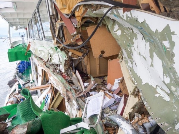 В Венгрии столкнулись два украинских судна В Венгрии столкнулись два украинских судна