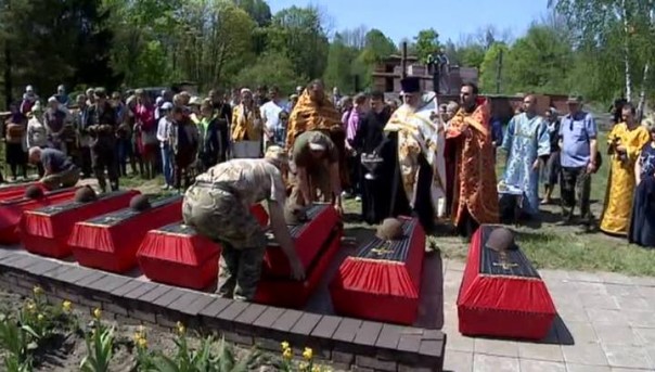 Под Киевом перезахоронили останки 46 героев Великой Отечественной