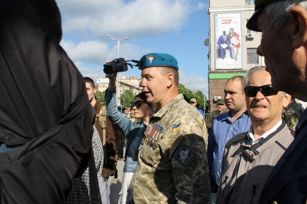 День Победы в Запорожье: Так с кем нам примиряться-то? День Победы в Запорожье: Так с кем нам примиряться-то?