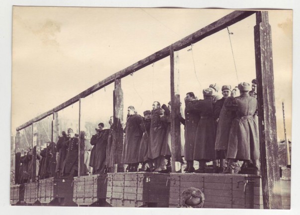 День Победы в Запорожье: Так с кем нам примиряться-то? День Победы в Запорожье: Так с кем нам примиряться-то?