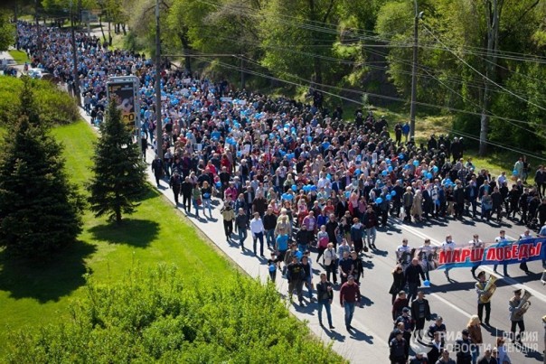 Аваков уволил руководство днепропетровской полиции после столкновений 9 мая Аваков уволил руководство днепропетровской полиции после столкновений 9 мая