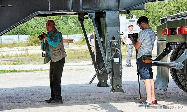 Алмазовоз для Якутии: 130-тонный самосвальный автопоезд ТОНАР-45252