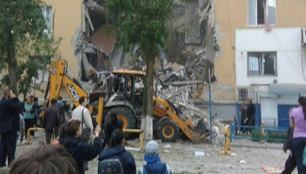В Волгограде взрывом газа разрушен подъезд жилого дома