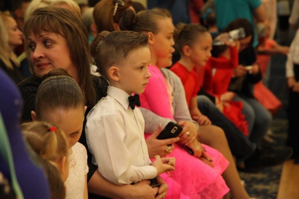 В жюри первенства ДНР по спортивным бальным танцам участвуют судьи из подконтрольных Украине городов Донбасса