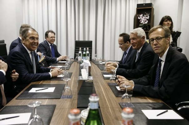 Лавров шуткует