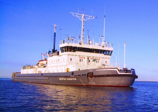 Новый боевой ледокол России "Иван Папанин"