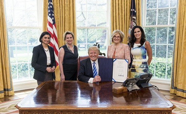 Каменное лицо Путина - не случайность: «У него десять фотографов»