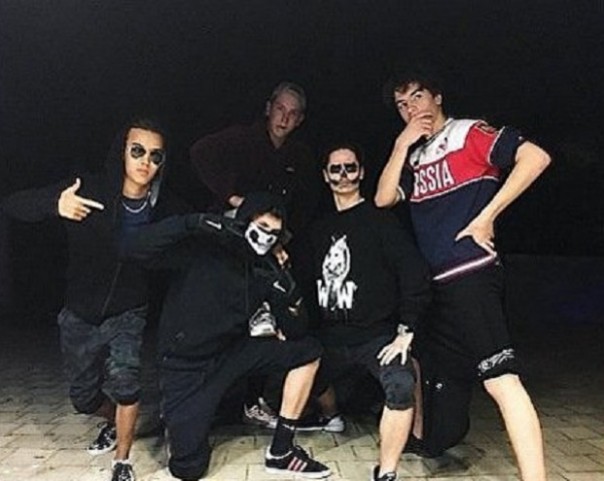 Пользователи сети про зарядку от Марины Порошенко: лучше б мужа закодировала, а то бухает как черт 