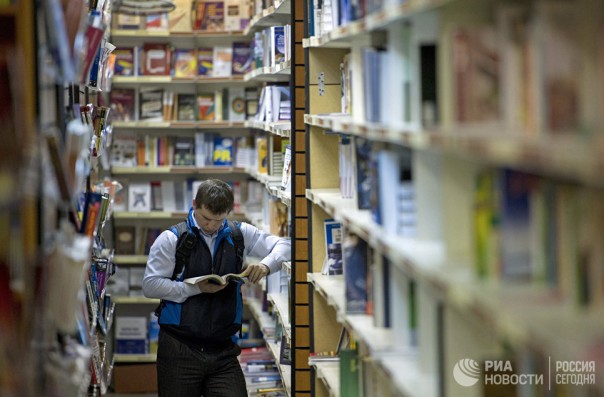 Грабеж по-киевски: зачем Украина избавляется от собственных граждан. Ростислав Ищенко