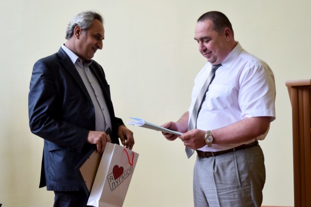 Глава республики провел встречу со студентами ЛГАКИ им. М. Матусовского Глава республики провел встречу со студентами ЛГАКИ им. М. Матусовского