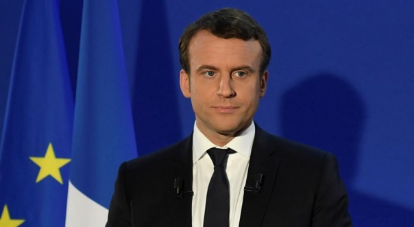 Макрон «прижал хвост» и ждет визита Путина