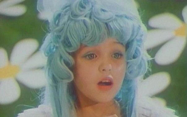 Сейчас ее бы назвали "фриком", а тогда в нее влюблялись все мальчики...