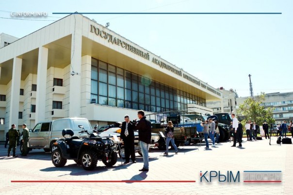 В Крыму прошла выставка техники и вооружения Пограничной службы В Крыму прошла выставка техники и вооружения Пограничной службы