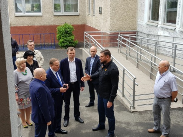 Новости страны "уставших мостов"... и торжественно открытых сортиров