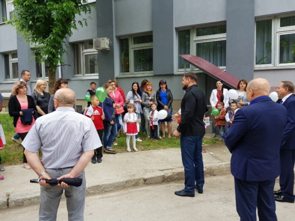 Новости страны "уставших мостов"... и торжественно открытых сортиров