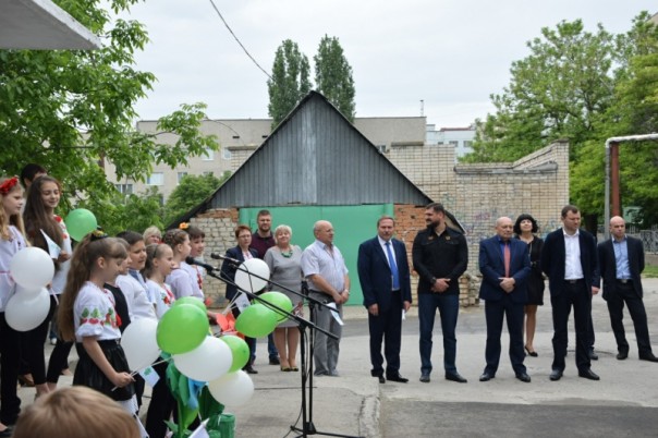 Новости страны "уставших мостов"... и торжественно открытых сортиров